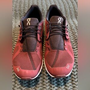 On Cloud Maroon Shoes